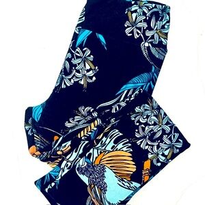 LULAROE  Tropical Bird Tree and Flower Print Leggings